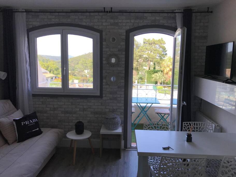 Les Issambres Superbe Studio Avec Terrasse Roquebrune-sur-Argens Exterior photo